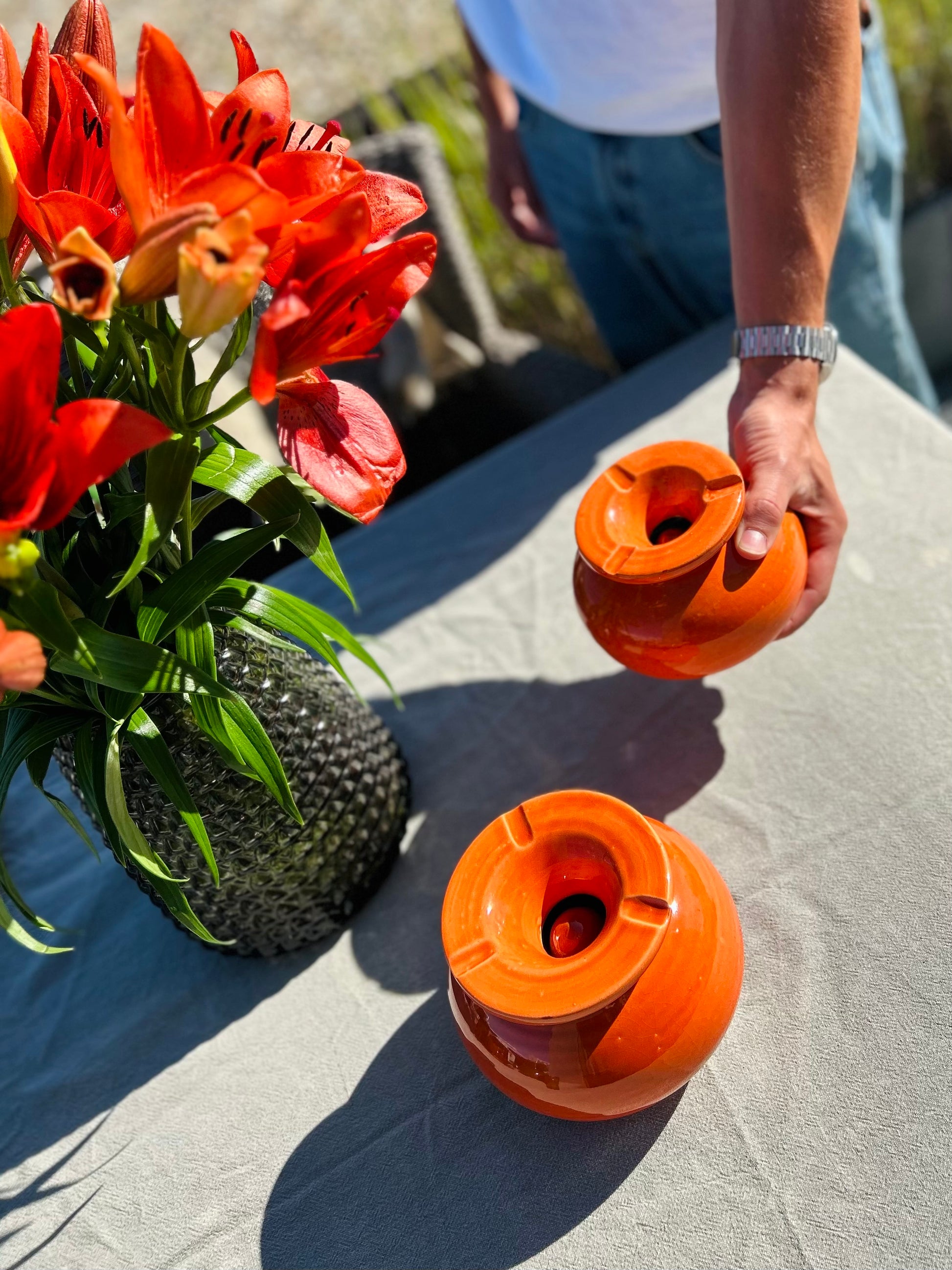 Unieke handgemaakte kleurrijke oranje asbak, centreer, ashtray